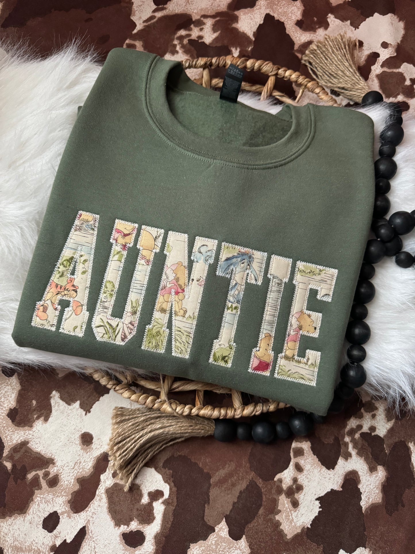 Pooh Bear Mama Appliqué Sweatshirt